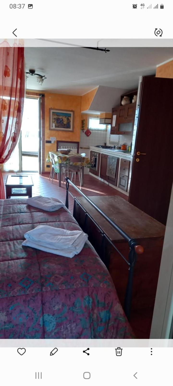 A Santy'S House 1Piano-No Lift-Shuttle A Pagamento-Raggiungibile A Piedi Aeroporto-Fermata Bus Fiera Di Roma A 3 Minuti-Air Condiz Ed Extra Bed For A Fee A Pagamento Apartment Fiumicino Exterior photo